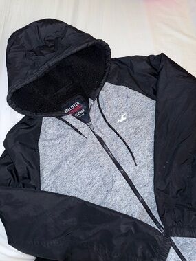 Hollister Men’s Faux Fur-Lined Jacket